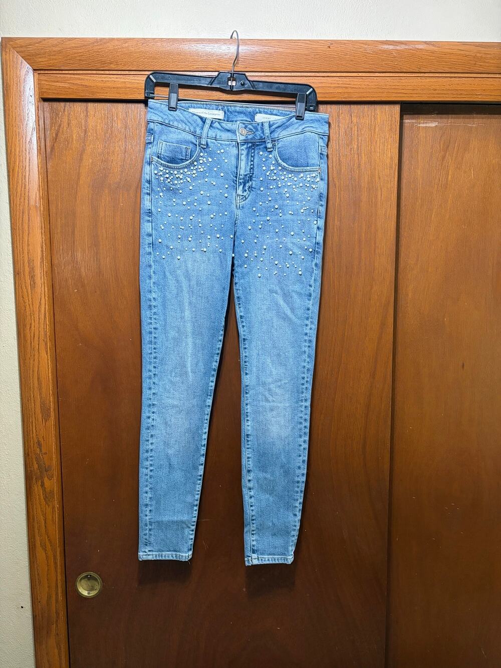 Pilcro Anthropologie Script Skinny Jeans 27 Pearl Embellished Light Wash Denim